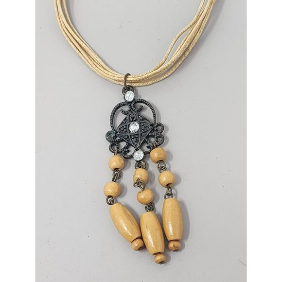 Lot of 3 Vintage Necklaces Gold Necklace/Black Lucite/Beaded‎ Necklaces - Picture 9 of 12